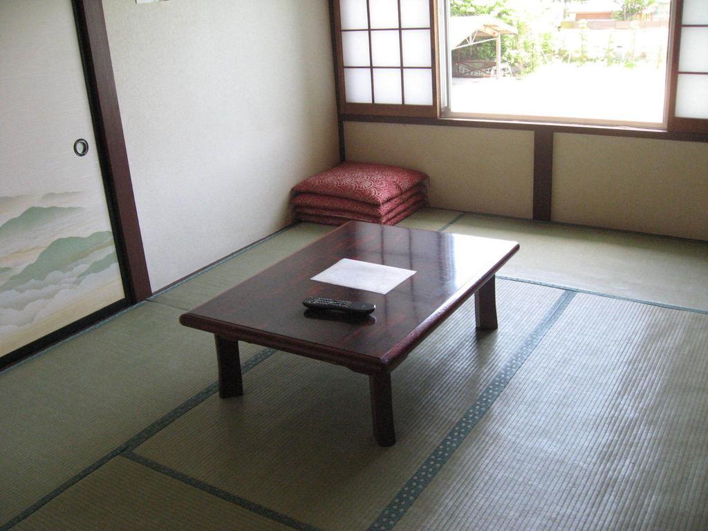 Hotel Maruyaso Fujikawaguchiko Exterior foto